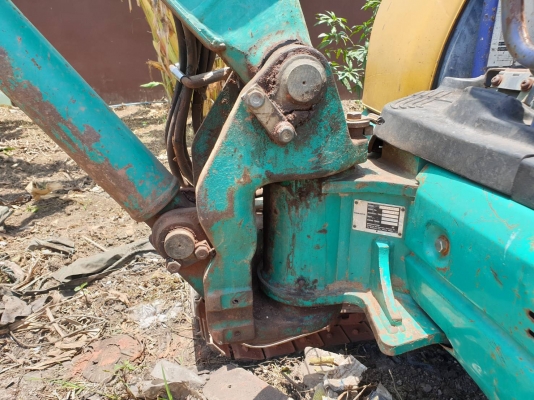 #ขายๆๆครับขาย  รถแบคโค KOMATSU PC35MR-1 รถพร้อมใช้งาน สีเดิมๆจากนอก ราคา.285,000 ต่อรอง เอกสารใบแจ้งจำหน่าย เอวแน้น เครื่อง ปั้ม แรง บูมสวิง ซ้ายขวา ได้ จะขุดจะดัน ตัวนี้ทำได้ โซ้ ช่วงล้างพร้อมใช้ สนใจลองโทรมาครับที่.081-3531946 ต่อ.บางนา ID LINE รถอยู่ ก