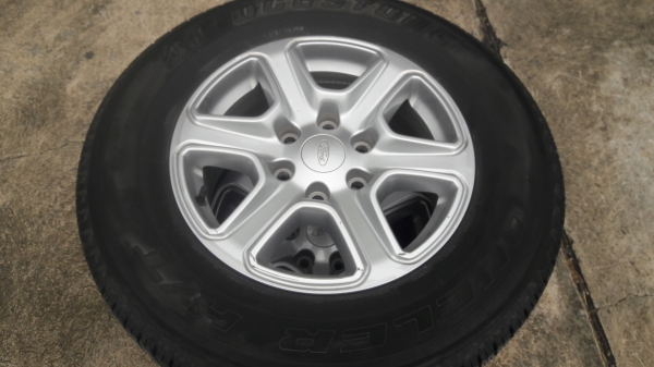 ขายล้อแม็กฟอร์ดไวด์แทร็ก 17x8 นิ้ว