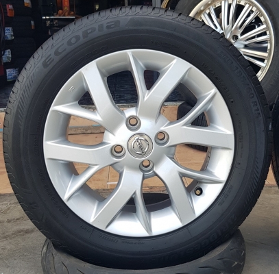 ขายล้อNissan Note 15 ยาง185/60/15 ปี17  4 ล้อ