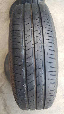 ขายล้อNissan Note 15 ยาง185/60/15 ปี17  4 ล้อ