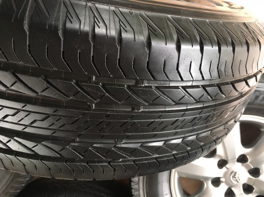 ล้อแม็กซ์ Toyota Vigo 17 สีรมดำแท้ สภาพเดิมๆ สวยๆ พร้อมยางบริดโตน 265/65/17 ปี 14