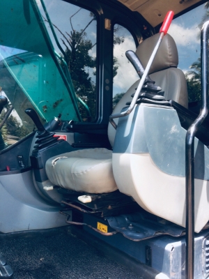 มีVDOขาย KOBELCO SK140-8 SUPER X ไมล์10,600ชม.เอกสารชุดจดทะเบียนราคา 1,600,000