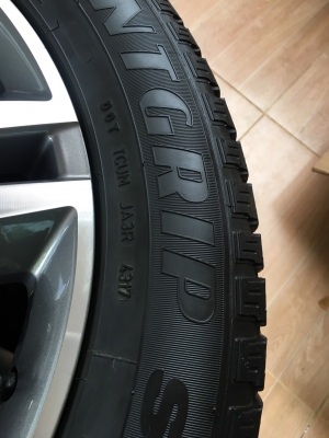 ล้อแม็กซ์ เดิม FORD EVEREST ขอบ 20 พร้อมยาง Goodyear 265/50/20 ปลายปี 17