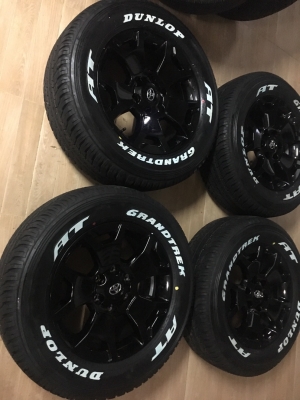 ล้อแม็กซ์ป้ายแดง Toyota Revo Rocco ขอบ18นิ้ว พร้อมยาง Dunlop AT25 ขนาด 265/60R18 ปี19 ล้อแม็กซ์ป้ายแดง Toyota Revo Rocco ขอบ18นิ้ว พร้อมยาง Dunlop AT25 ขนาด 265/60R18 ปี19