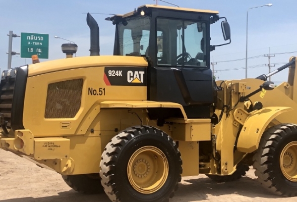 ขายรถตักล้อยาง CAT 924K ปี 2014 แขนยาวพิเศษ นำเข้าเองจากญี่ปุ่น สภาพสวยพร้อมใช้งาน มีVDOการทำงานครับ ขายรถตักล้อยาง CAT 924K ปี 2014 แขนยาวพิเศษ นำเข้าเองจากญี่ปุ่น สภาพสวยพร้อมใช้งาน มีVDOการทำงานครับ