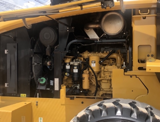 ขายรถตักล้อยาง CAT 924K ปี 2014 แขนยาวพิเศษ นำเข้าเองจากญี่ปุ่น สภาพสวยพร้อมใช้งาน มีVDOการทำงานครับ ขายรถตักล้อยาง CAT 924K ปี 2014 แขนยาวพิเศษ นำเข้าเองจากญี่ปุ่น สภาพสวยพร้อมใช้งาน มีVDOการทำงานครับ