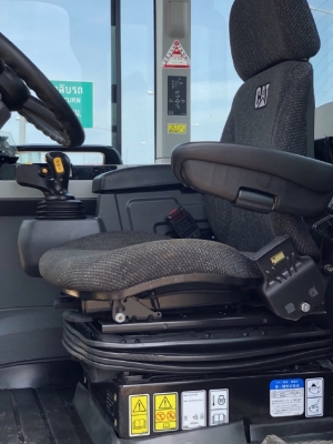 ขายรถตักล้อยาง CAT 924K ปี 2014 แขนยาวพิเศษ นำเข้าเองจากญี่ปุ่น สภาพสวยพร้อมใช้งาน มีVDOการทำงานครับ ขายรถตักล้อยาง CAT 924K ปี 2014 แขนยาวพิเศษ นำเข้าเองจากญี่ปุ่น สภาพสวยพร้อมใช้งาน มีVDOการทำงานครับ