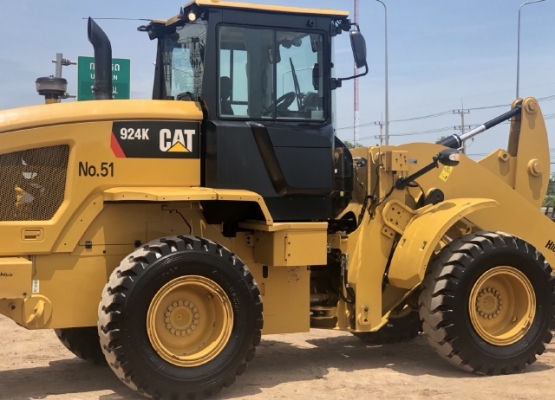 ขายรถตักล้อยาง CAT 924K ปี 2014 แขนยาวพิเศษ นำเข้าเองจากญี่ปุ่น สภาพสวยพร้อมใช้งาน มีVDOการทำงานครับ ขายรถตักล้อยาง CAT 924K ปี 2014 แขนยาวพิเศษ นำเข้าเองจากญี่ปุ่น สภาพสวยพร้อมใช้งาน มีVDOการทำงานครับ