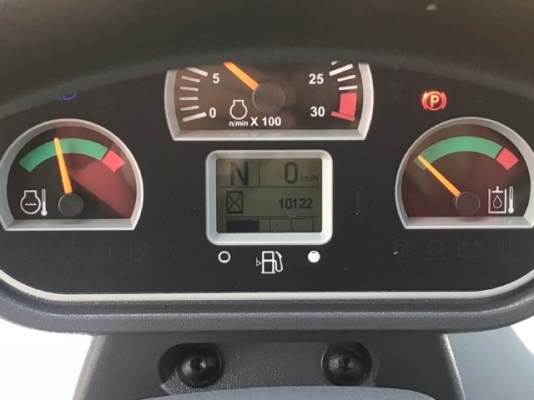 ขายรถตักล้อยาง CAT 924K ปี 2014 แขนยาวพิเศษ นำเข้าเองจากญี่ปุ่น สภาพสวยพร้อมใช้งาน มีVDOการทำงานครับ ขายรถตักล้อยาง CAT 924K ปี 2014 แขนยาวพิเศษ นำเข้าเองจากญี่ปุ่น สภาพสวยพร้อมใช้งาน มีVDOการทำงานครับ