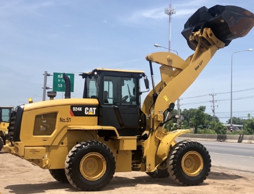 ขายรถตักล้อยาง CAT 924K ปี 2014 แขนยาวพิเศษ นำเข้าเองจากญี่ปุ่น สภาพสวยพร้อมใช้งาน มีVDOการทำงานครับ ขายรถตักล้อยาง CAT 924K ปี 2014 แขนยาวพิเศษ นำเข้าเองจากญี่ปุ่น สภาพสวยพร้อมใช้งาน มีVDOการทำงานครับ