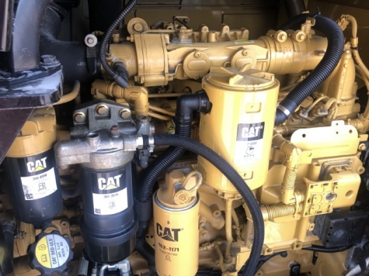 ขายรถตักล้อยาง CAT 924K ปี 2014 แขนยาวพิเศษ นำเข้าเองจากญี่ปุ่น สภาพสวยพร้อมใช้งาน มีVDOการทำงานครับ ขายรถตักล้อยาง CAT 924K ปี 2014 แขนยาวพิเศษ นำเข้าเองจากญี่ปุ่น สภาพสวยพร้อมใช้งาน มีVDOการทำงานครับ