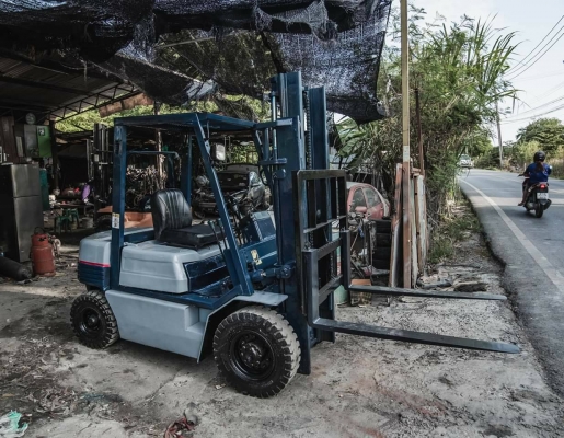 ขายรถโฟล์คลิฟท์ KOMATSU FD20-11 ดีเซล 2 ตัน เสา 3 เมตร