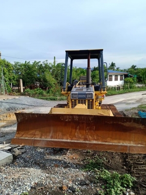ขายจ้า..รถดันดิน KOMATSU D20P-8 เก่านอกแท้  สภาพสวย พร้อมใช้  โทร 089-3818694 จ๊อย