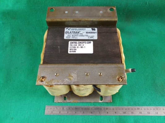 หม้อแปลงไฟ ISLATRAN input:380-415VAC output:200-240VAC สามเฟสไทย แปลงเป็นสามเฟสญี่ปุ่นค่ะ ขนาด 8.4KV หม้อแปลงไฟ ISLATRAN input:380-415VAC output:200-240VAC สามเฟสไทย แปลงเป็นสามเฟสญี่ปุ่นค่ะ ขนาด 8.4KV