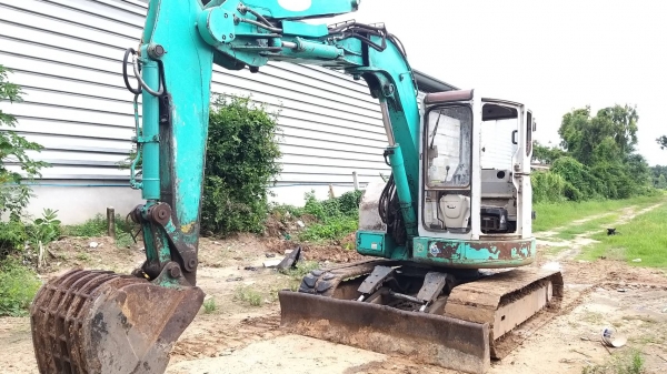 ขายรถ แบคโฮ IHI65UU ติดคิบไม้