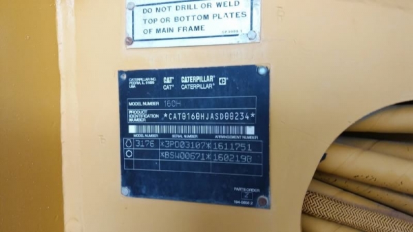 ขายเครื่องจักร CAT สวยๆ  จำนวน4รายการ รถเกรดCAT 160H มี 2 คัน
