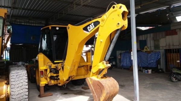 ขายเครื่องจักร CAT สวยๆ  จำนวน4รายการ , รถบดสั่นเทือน Cat CS533E สวยจัด1คัน