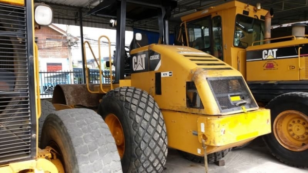 ขายเครื่องจักร CAT สวยๆ  จำนวน4รายการ , รถบดสั่นเทือน Cat CS533E สวยจัด1คัน