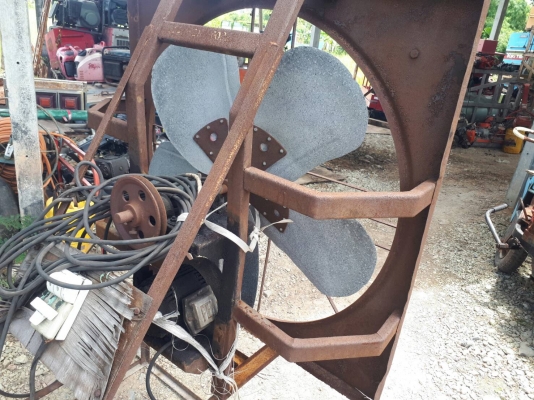 ขาย พัลมโรงงาน พัดลมอุตสาหกรรม ใบพัด 35 นิ้ว พร้อมมอเตอร์ ไฟ 3 เฟส ขาย พัลมโรงงาน พัดลมอุตสาหกรรม ใบพัด 35 นิ้ว พร้อมมอเตอร์ ไฟ 3 เฟส