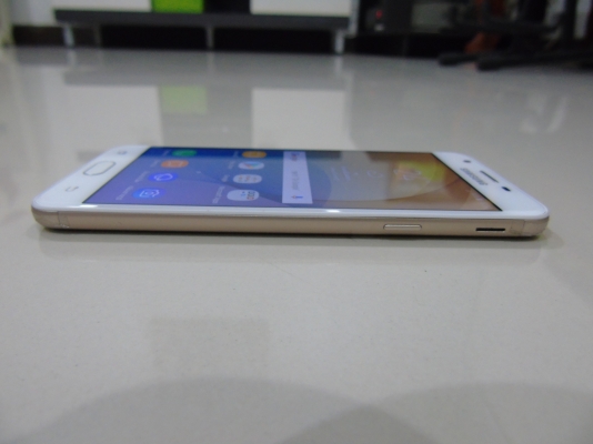 Samsung Galaxy J5 Prime ทอง สภาพใหม่ ส่งฟรี Samsung Galaxy J5 Prime ทอง สภาพใหม่ ส่งฟรี