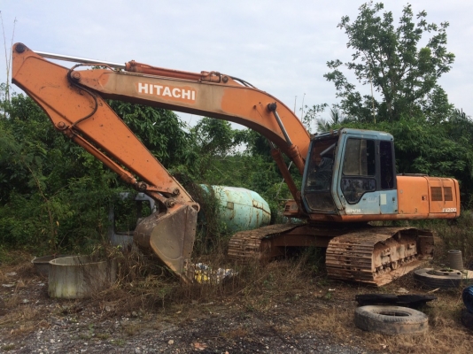 ขายHITACHI EX200-2 ไฟฟ้ามีบางส่วนเอกสารซื้อขายราคา 450,000 ต่อรอง
