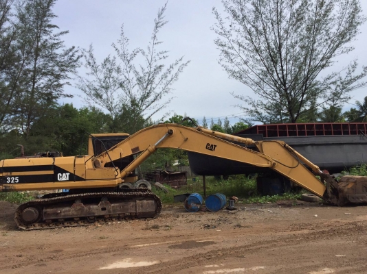 ขายCAT325 ไฟครบเอกสารเล่มทะเบียนราคา 700,000