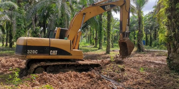 ขายCAT320C ไฟครบเอกสารเล่มทะเบียนราคา 1,000,000