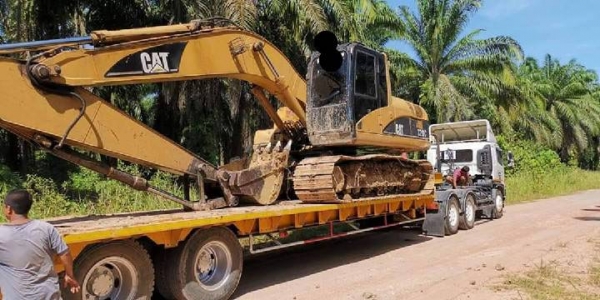ขายCAT320C ไฟครบเอกสารเล่มทะเบียนราคา 1,000,000 ขายCAT320C ไฟครบเอกสารเล่มทะเบียนราคา 1,000,000