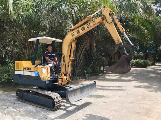 ขายแบคโฮ SUMITOMO S90 (pc30) ปั้มดีๆ แทรคเหล็ก ครบๆ สวยเดิมจากญี่ปุ่น ทำงานสมบูรณ์ทุกระบบ รับรองไม่ผิดหวัง 245,000 เท่านั้น!!