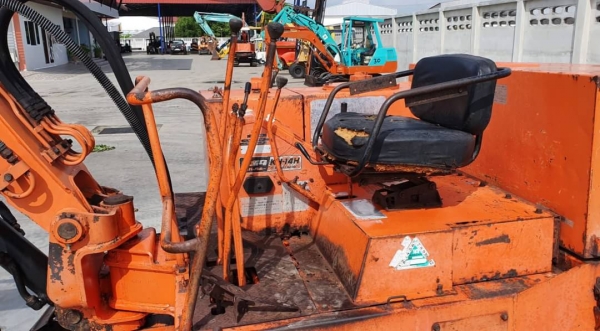 ขายด่วนรถแบคโฮKUBOTAคูโบต้าKH30เทียบเท่าPC30เครื่องคูโบต้า3สูบปั่มแรงรถนอกเพิ่งนำเข้ามาใหม่ยังไม่เคยใช้งานในเมืองไทยเลย