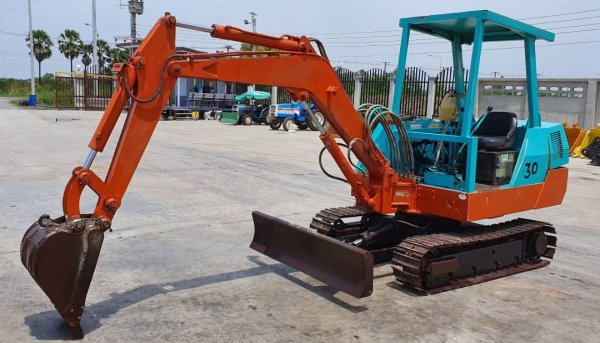 ขายด่วนรถแบคโคมิสซูHS30L3มิสซูเทียบเท่าPC30เครื่องมิสซู4สูบปั่มแรงรถนอกเพิ่งนำเข้ามาใหม่ยังไม่เคยใช้งานในเมืองไทยเลย