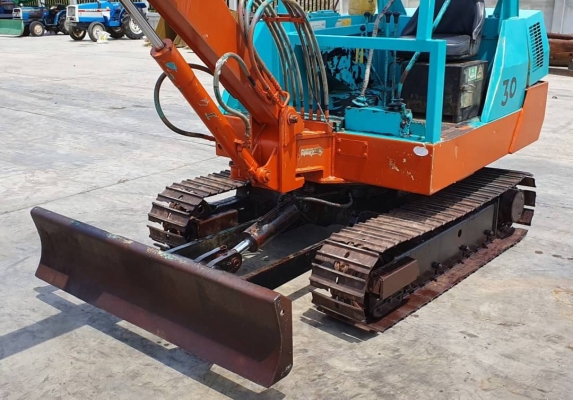 ขายด่วนรถแบคโคมิสซูHS30L3มิสซูเทียบเท่าPC30เครื่องมิสซู4สูบปั่มแรงรถนอกเพิ่งนำเข้ามาใหม่ยังไม่เคยใช้งานในเมืองไทยเลย