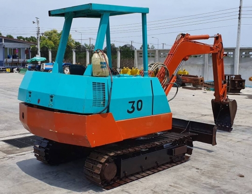 ขายด่วนรถแบคโคมิสซูHS30L3มิสซูเทียบเท่าPC30เครื่องมิสซู4สูบปั่มแรงรถนอกเพิ่งนำเข้ามาใหม่ยังไม่เคยใช้งานในเมืองไทยเลย