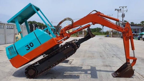 ขายด่วนรถแบคโคมิสซูHS30L3มิสซูเทียบเท่าPC30เครื่องมิสซู4สูบปั่มแรงรถนอกเพิ่งนำเข้ามาใหม่ยังไม่เคยใช้งานในเมืองไทยเลย