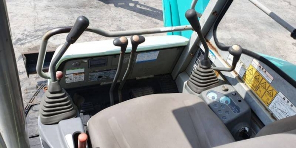 ขายด่วนถูกๆ325,000บาทรถแบคโฮยันม่าB30-5เทียบเท่าPC30น้ำหนัก3ตันรถนอกเพิ่งนำเข้ามายังไม่เคยใช้งานในเมืองไทยเลย