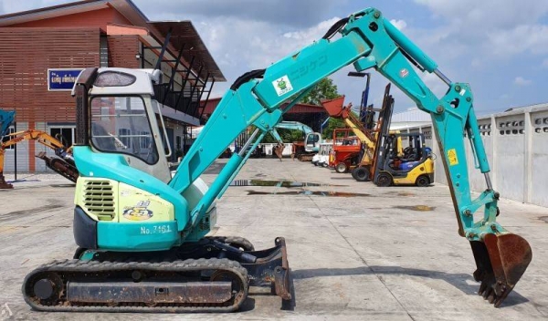 ขายด่วนถูกๆ325,000บาทรถแบคโฮยันม่าB30-5เทียบเท่าPC30น้ำหนัก3ตันรถนอกเพิ่งนำเข้ามายังไม่เคยใช้งานในเมืองไทยเลย