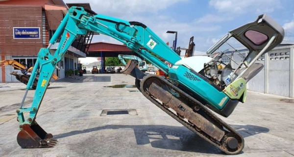 ขายด่วนถูกๆ325,000บาทรถแบคโฮยันม่าB30-5เทียบเท่าPC30น้ำหนัก3ตันรถนอกเพิ่งนำเข้ามายังไม่เคยใช้งานในเมืองไทยเลย