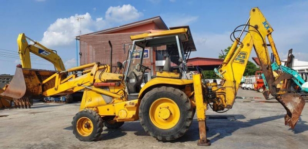 ขายด่วนรถตักJCBตักหน้าขุดหลัง3CXขนาดใหญ่7ตันตัก2.5คิวยกสูง3เมตรเกียร์ทอร์คเครื่องดีเซล4สูบปั้มแรงรถเพื่งนำเข้า