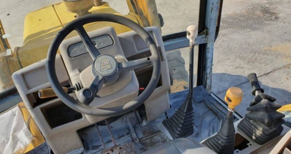 ขายด่วนรถตักJCBตักหน้าขุดหลัง3CXขนาดใหญ่7ตันตัก2.5คิวยกสูง3เมตรเกียร์ทอร์คเครื่องดีเซล4สูบปั้มแรงรถเพื่งนำเข้า