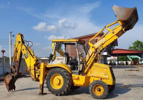 ขายด่วนรถตักJCBตักหน้าขุดหลัง3CXขนาดใหญ่7ตันตัก2.5คิวยกสูง3เมตรเกียร์ทอร์คเครื่องดีเซล4สูบปั้มแรงรถเพื่งนำเข้า