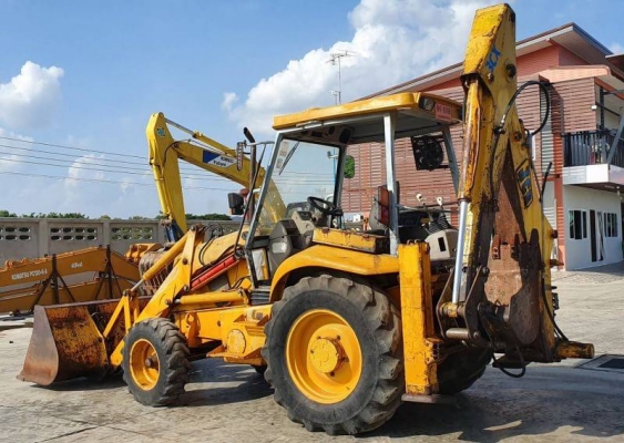 ขายด่วนรถตักJCBตักหน้าขุดหลัง3CXขนาดใหญ่7ตันตัก2.5คิวยกสูง3เมตรเกียร์ทอร์คเครื่องดีเซล4สูบปั้มแรงรถเพื่งนำเข้า