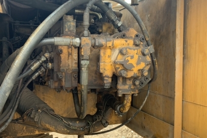 ขาย!! &gt;&gt;&gt; Komatsu Pc200 รุ่น 3 พร้อมใช้งาน เอวแน่นดี &lt;&lt;&lt; เบอร์ติดต่อ 098-7155789 086-4631102