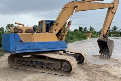 ขาย!! &gt;&gt;&gt; Komatsu Pc200 รุ่น 3 พร้อมใช้งาน เอวแน่นดี &lt;&lt;&lt; เบอร์ติดต่อ 098-7155789 086-4631102