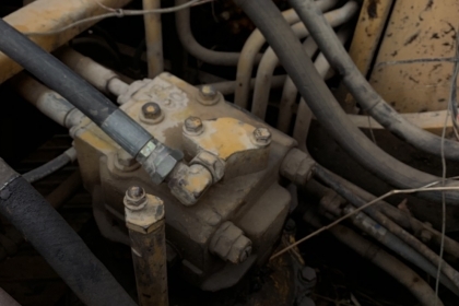 ขาย!! &gt;&gt;&gt; Komatsu Pc200 รุ่น 3 พร้อมใช้งาน เอวแน่นดี &lt;&lt;&lt; เบอร์ติดต่อ 098-7155789 086-4631102