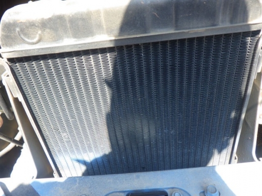 ขายรถตัก YANMAR V2 นำเข้าจากญี่ปุ่น พร้อมใช้งาน ติดต่อ 063-9316985 ID LINE : 0639316985 ครับ