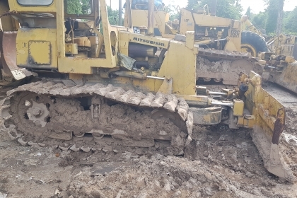 ขาย!! >>> รถแทรกเตอร์ Mitsubishi BD2F ใบมีดสไลด์ <<< เบอร์ติดต่อ 098-7155789 086-4631102