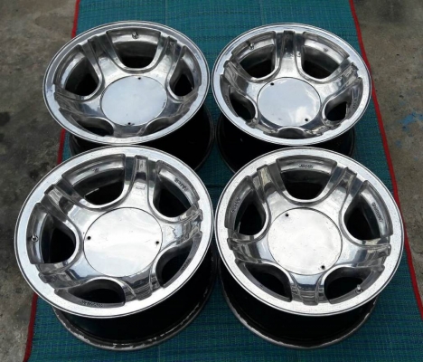 ขายล้อแม็กมือสอง ล้อแท้ Infinity Australia 6/139.7 ขอบ 15 x 8.5 นิ้ว ET-28 1ชุด ชุบโครเมี่ยม ปัดเงา