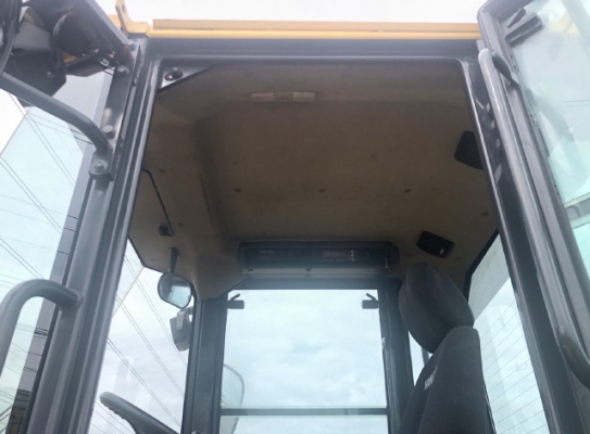 ขายรถตักล้อยาง KOMATSU WA320-6 ปี 2012 นำเข้าเองจากญี่ปุ่น สภาพสวยพร้อมใช้ มีVDOการทำงานครับ