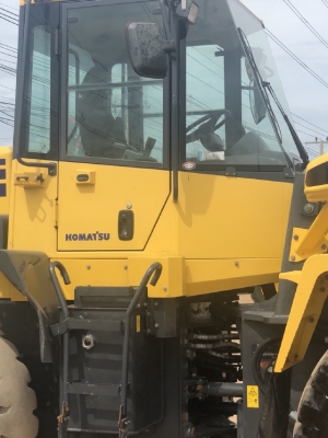 ขายรถตักล้อยาง KOMATSU WA320-6 ปี 2012 นำเข้าเองจากญี่ปุ่น สภาพสวยพร้อมใช้ มีVDOการทำงานครับ