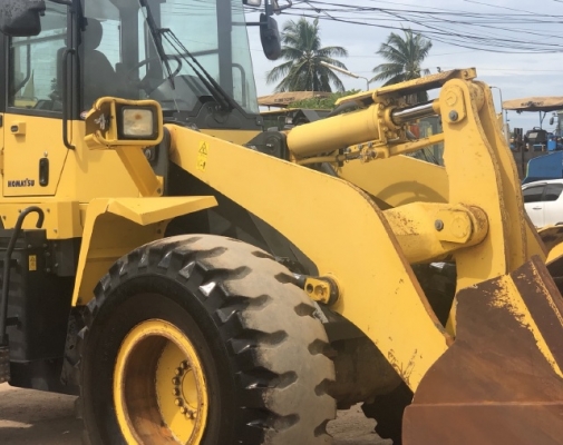 ขายรถตักล้อยาง KOMATSU WA320-6 ปี 2012 นำเข้าเองจากญี่ปุ่น สภาพสวยพร้อมใช้ มีVDOการทำงานครับ
